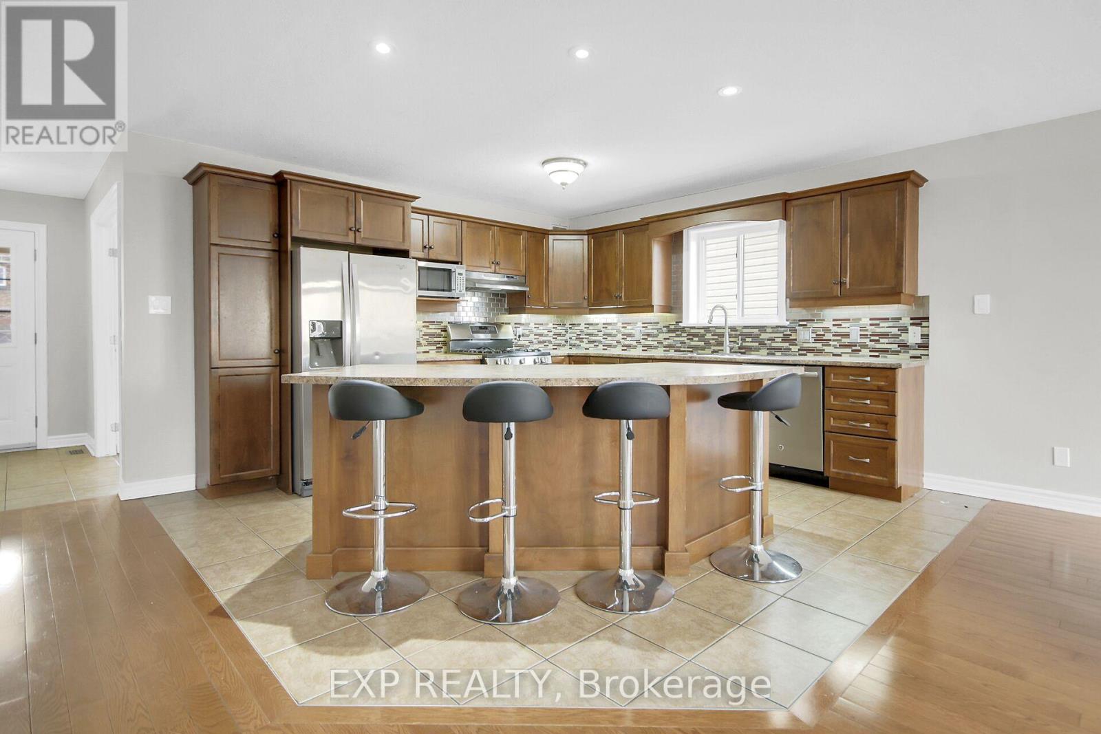 84 Comba Drive, Carleton Place, Ontario  K7C 4W2 - Photo 6 - X12949900