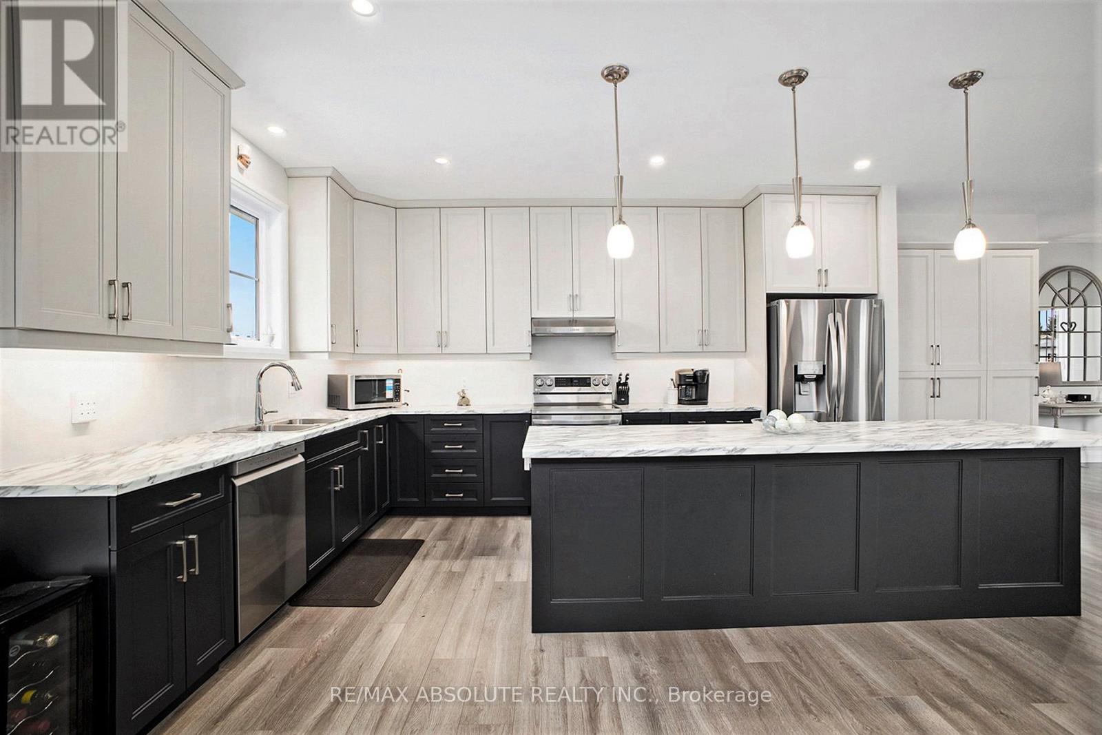 18 Morrison Drive, Whitewater Region, Ontario  K0J 1K0 - Photo 10 - X12949928