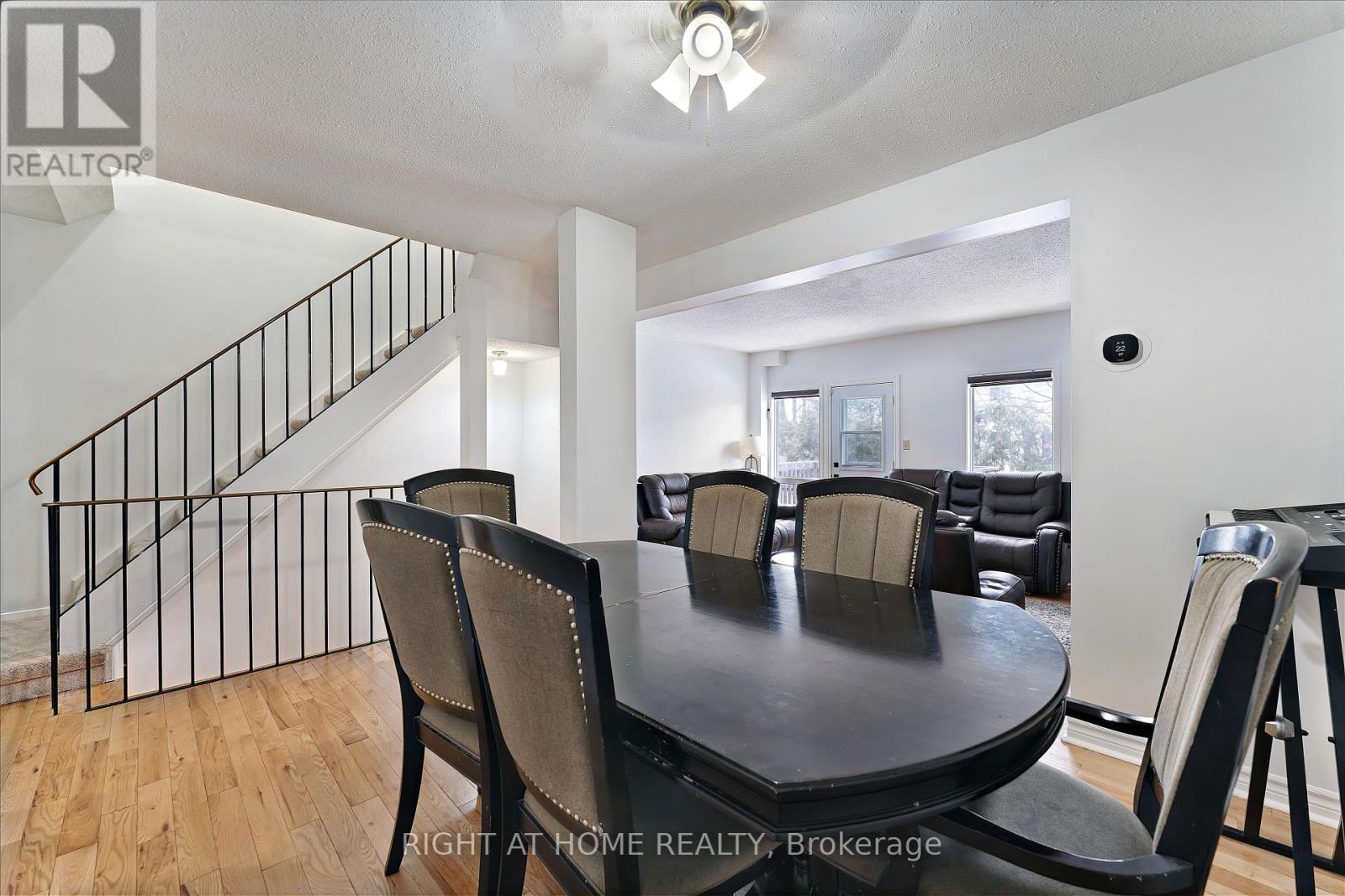 22 Almond Lane, Ottawa, Ontario  K2L 3T3 - Photo 12 - X12949980