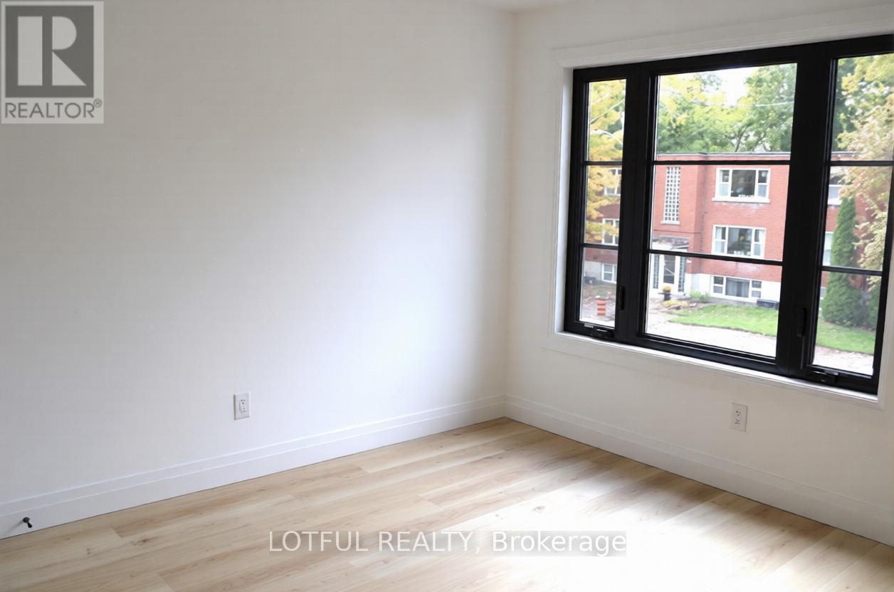 2 - 503 Athlone Avenue, Ottawa, Ontario  K1Z 5M9 - Photo 4 - X12949992