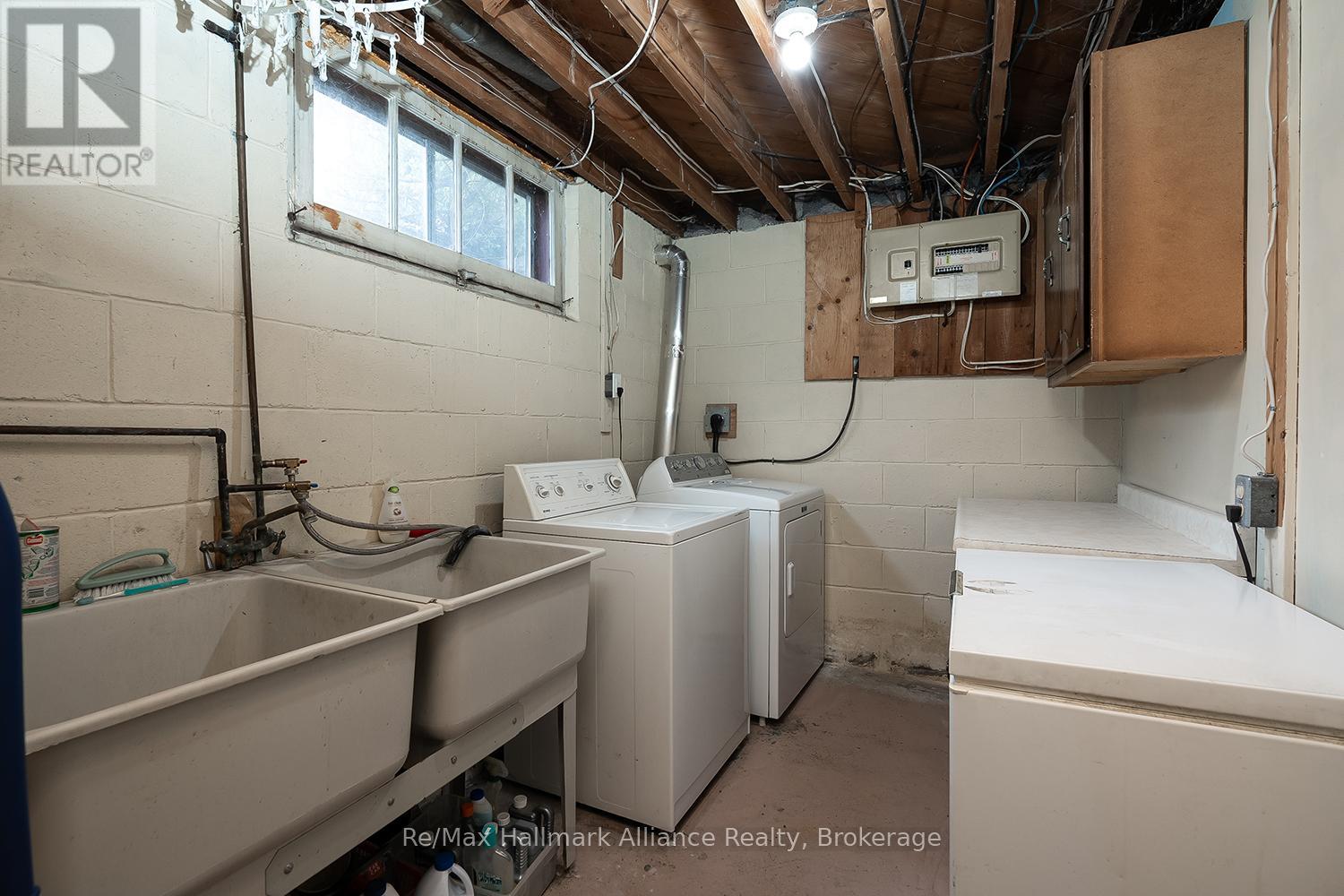 283 Spruce Street, Oakville, Ontario  L6J 2G8 - Photo 29 - W12949948