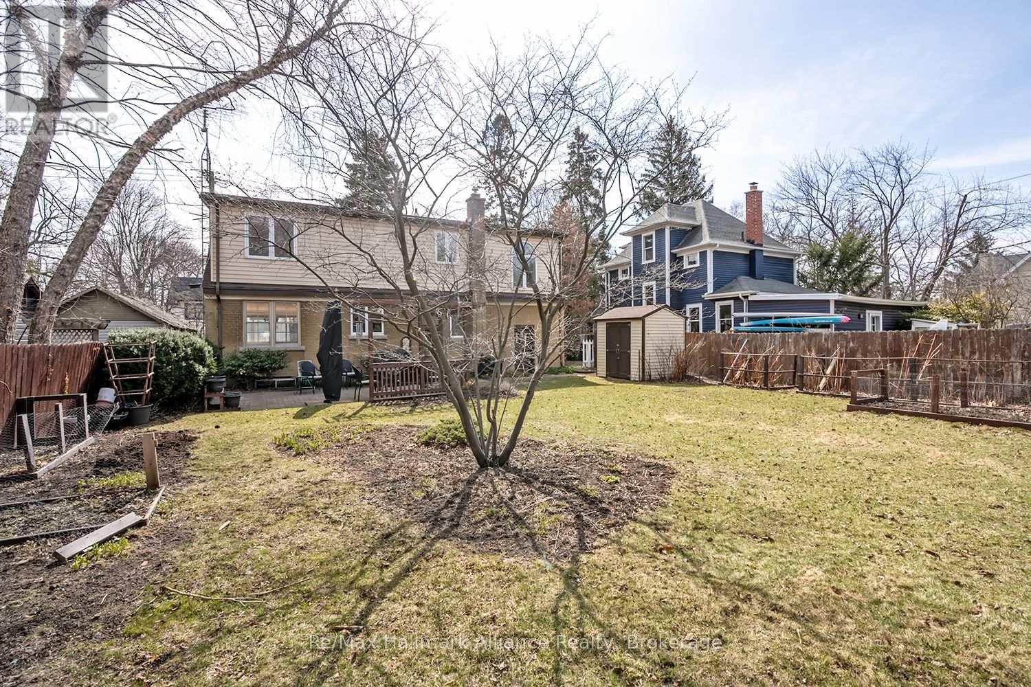 283 Spruce Street, Oakville, Ontario  L6J 2G8 - Photo 39 - W12949948