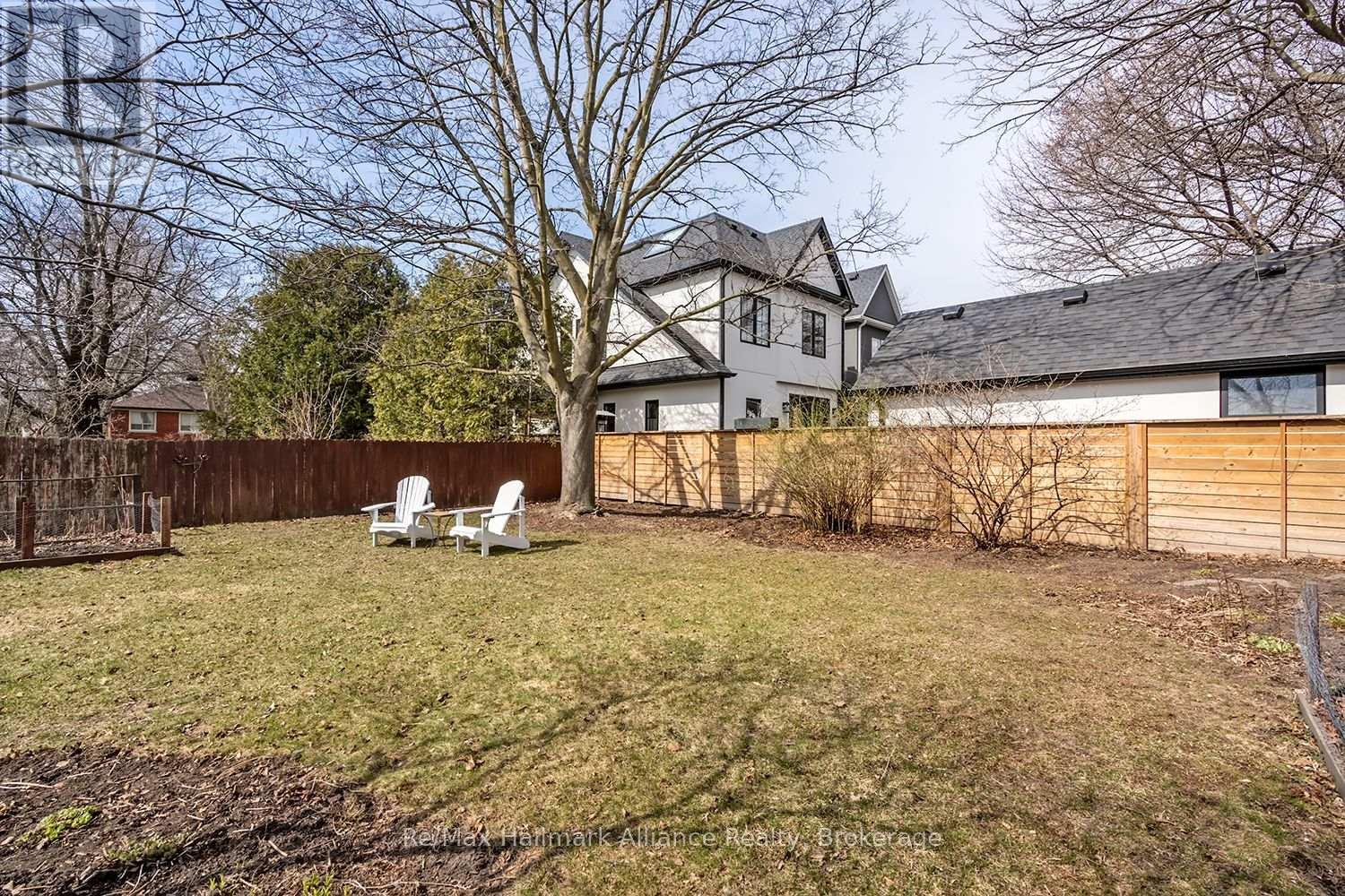 283 Spruce Street, Oakville, Ontario  L6J 2G8 - Photo 40 - W12949948