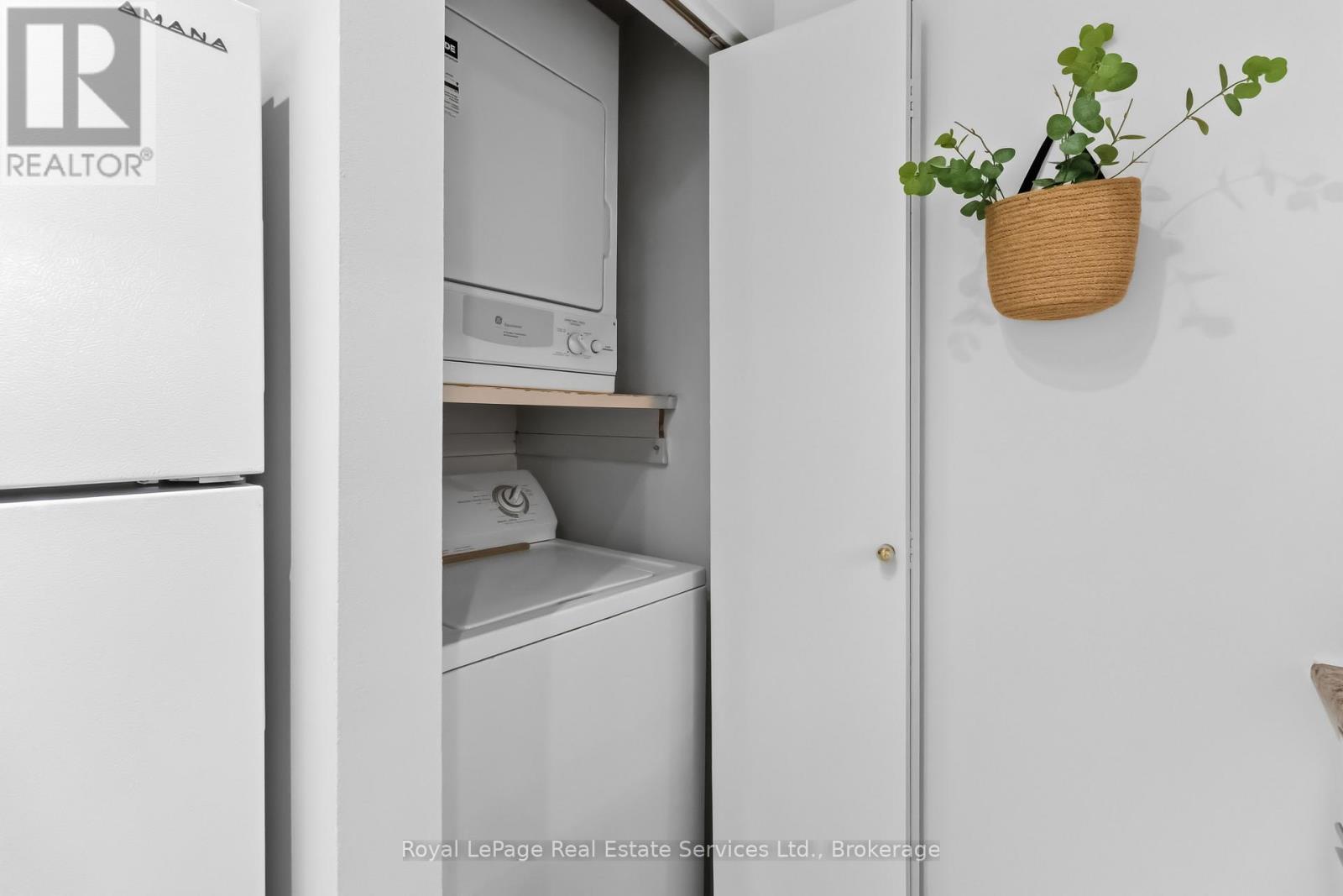 921 - 1450 Glen Abbey Gate, Oakville, Ontario  L6M 2V7 - Photo 15 - W12949966