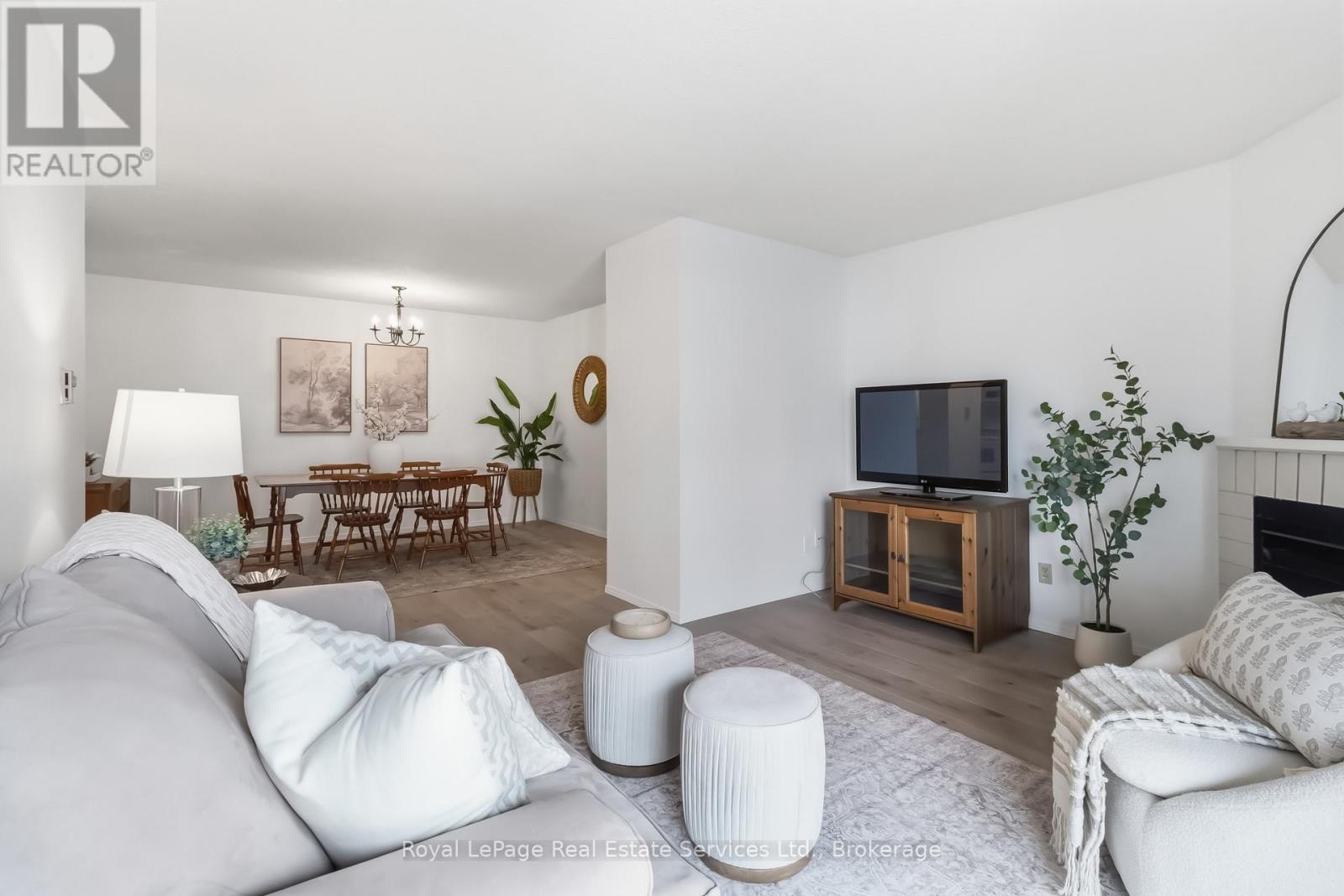 921 - 1450 Glen Abbey Gate, Oakville, Ontario  L6M 2V7 - Photo 6 - W12949966