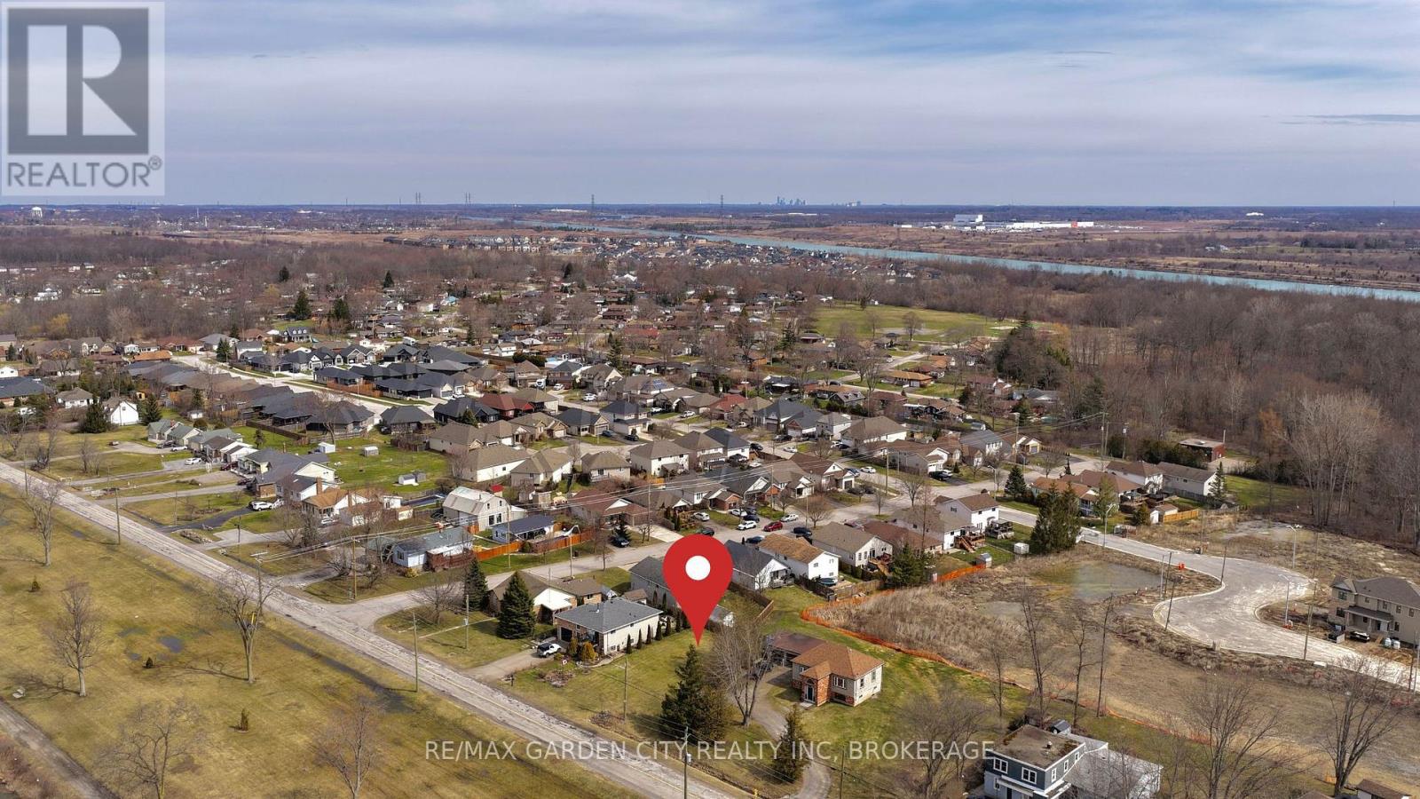 156 Kingsway, Welland, Ontario  L3B 3N9 - Photo 11 - X12949638