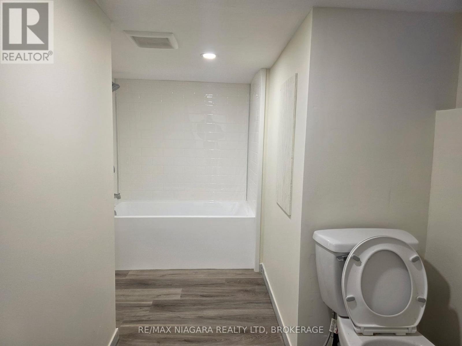 12 Nickel Street, Port Colborne, Ontario  L3K 1A9 - Photo 7 - X12949664