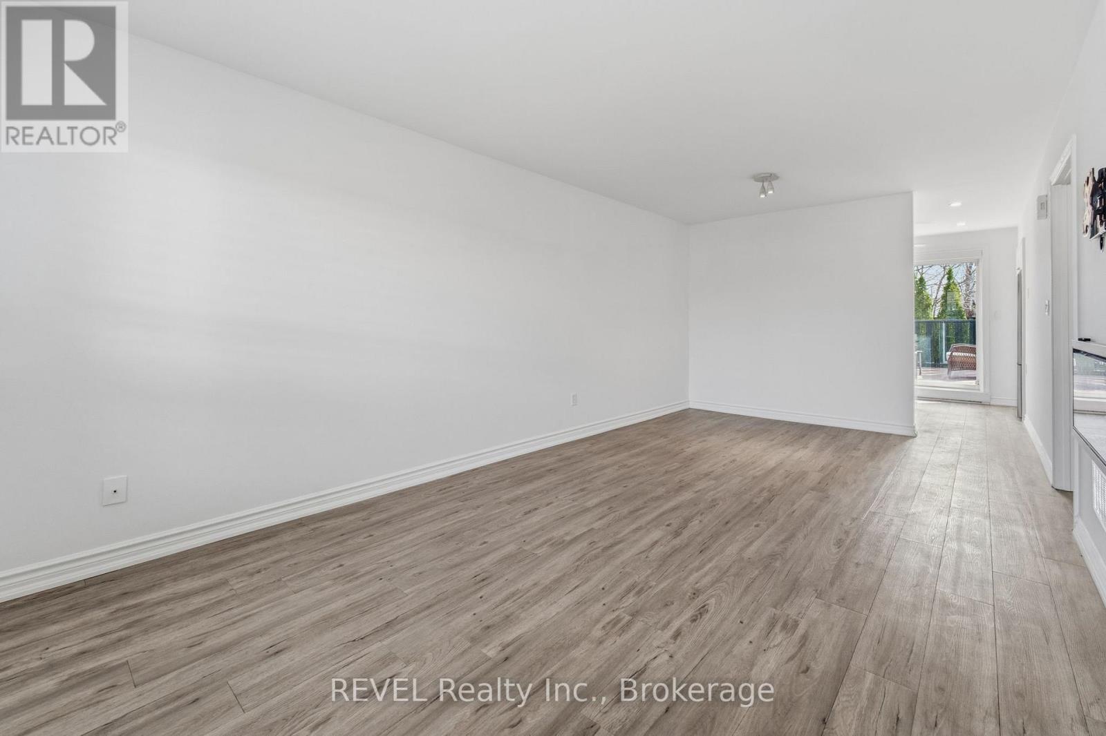 10 - 226 Vansickle Road, St. Catharines, Ontario  L2S 2S7 - Photo 11 - X12949708