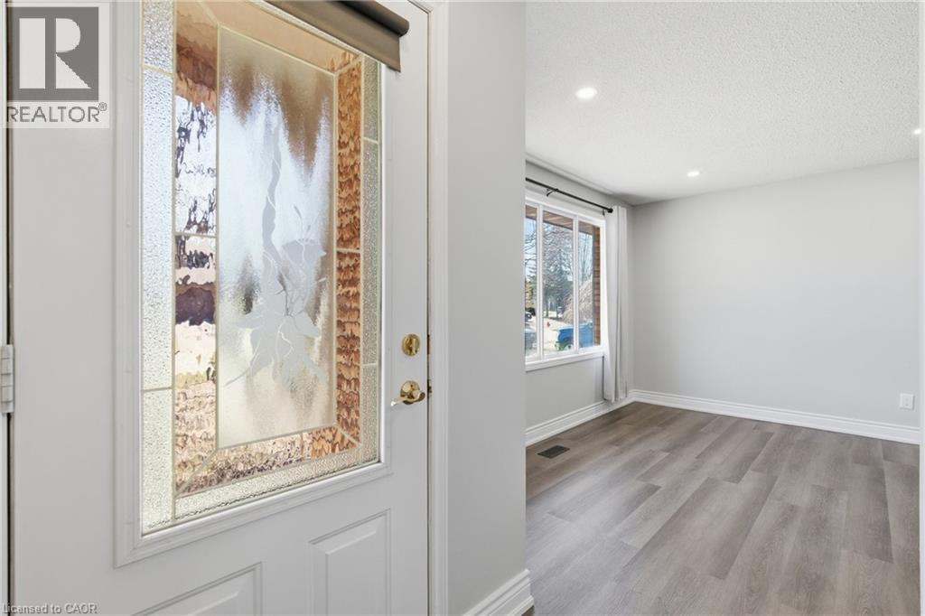 577 Tuscarora Road, Ancaster, Ontario  L9G 3N9 - Photo 5 - 40816717