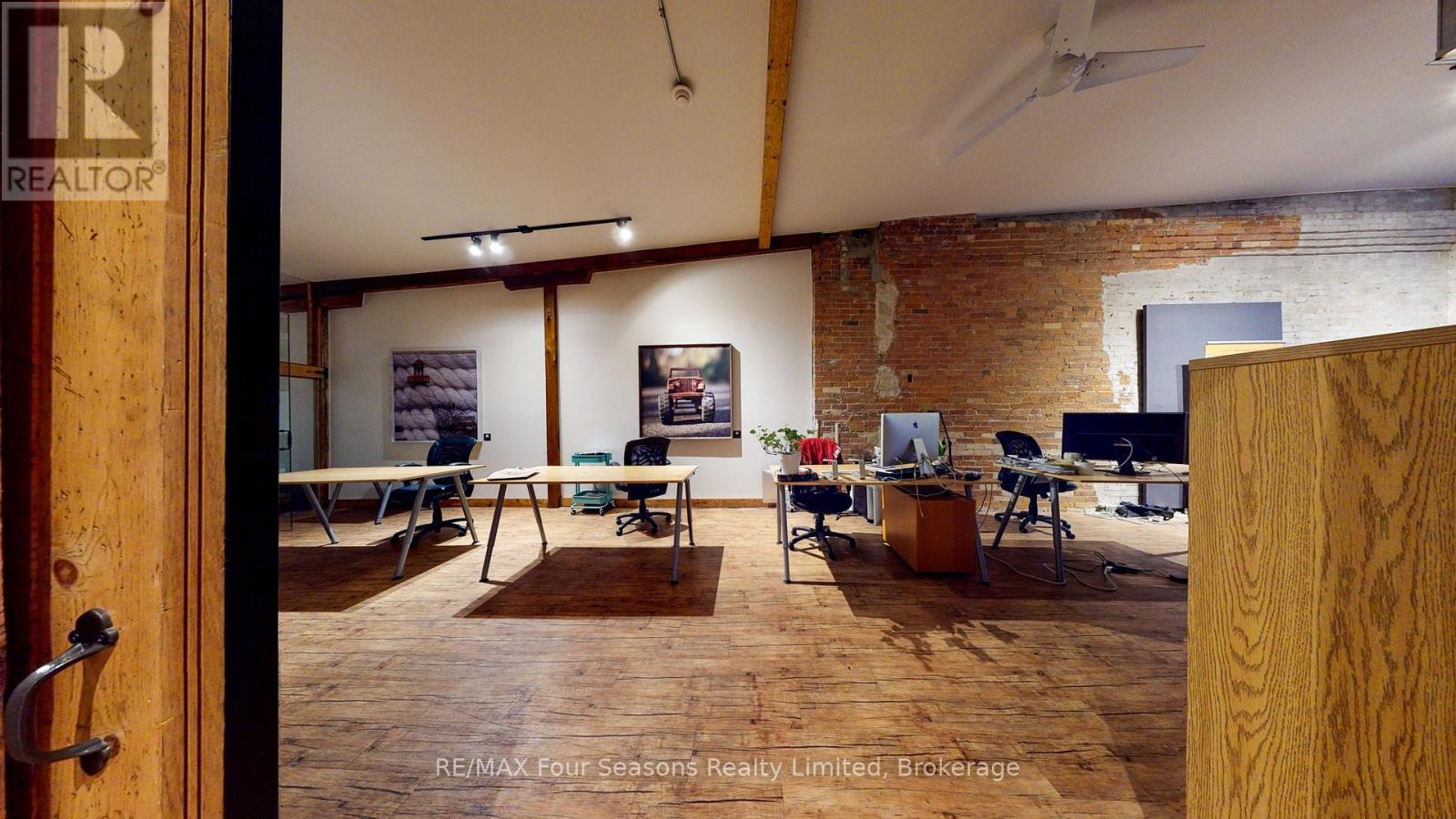 60, 62, 64 Hurontario Street, Collingwood, Ontario  L9Y 2L6 - Photo 8 - S12949914