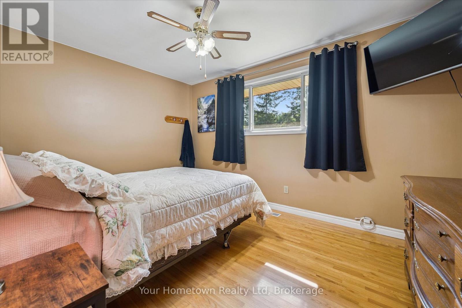 220 Colborne Street, Centre Wellington, Ontario  N0B 1S0 - Photo 19 - X12949654