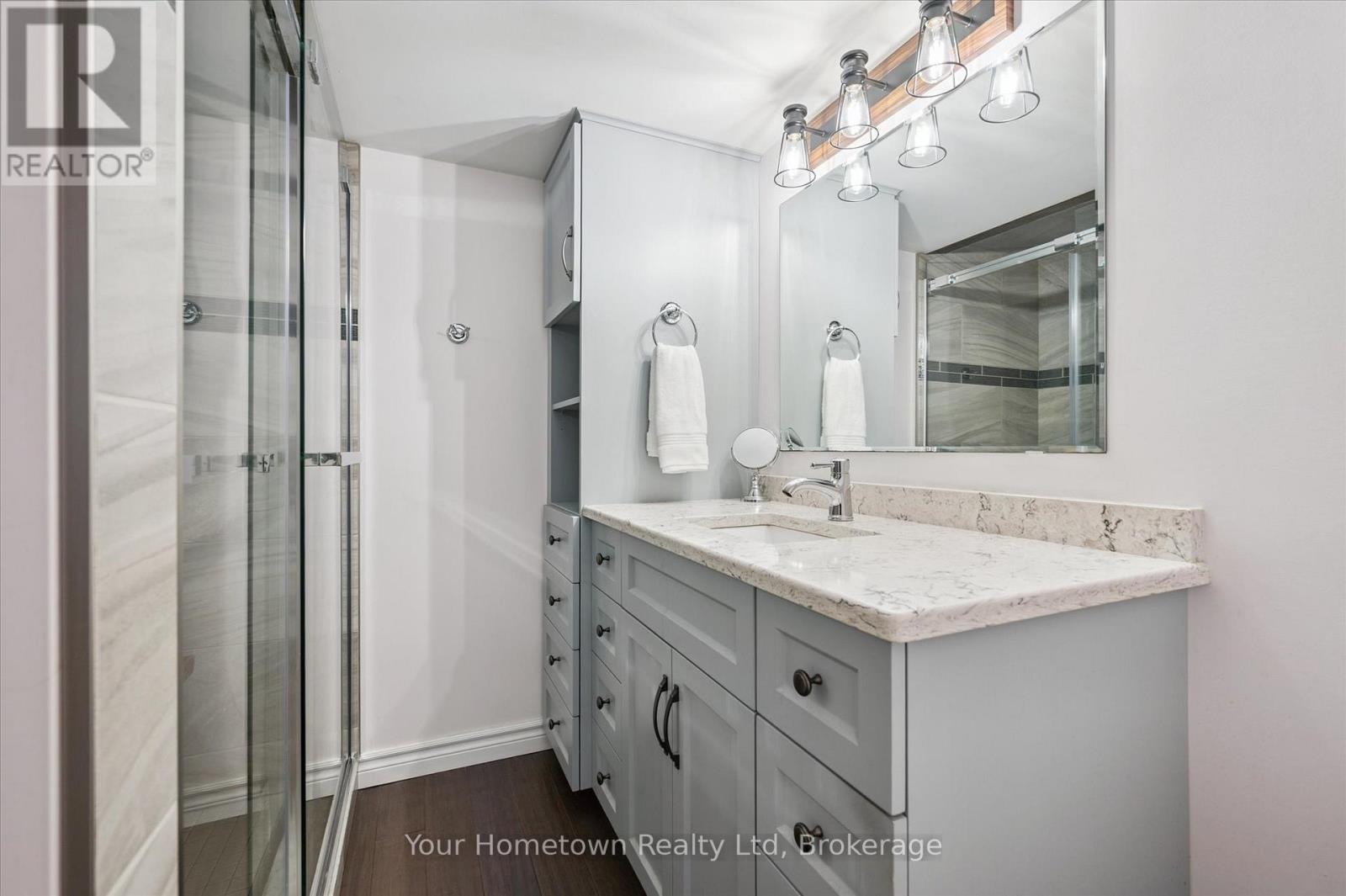 220 Colborne Street, Centre Wellington, Ontario  N0B 1S0 - Photo 28 - X12949654