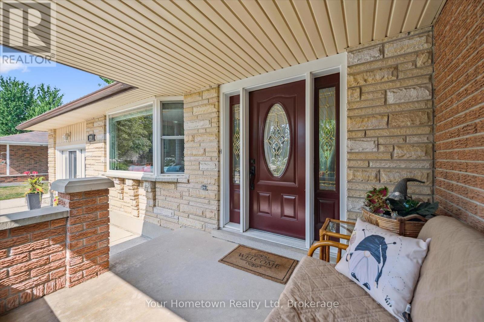 220 Colborne Street, Centre Wellington, Ontario  N0B 1S0 - Photo 4 - X12949654