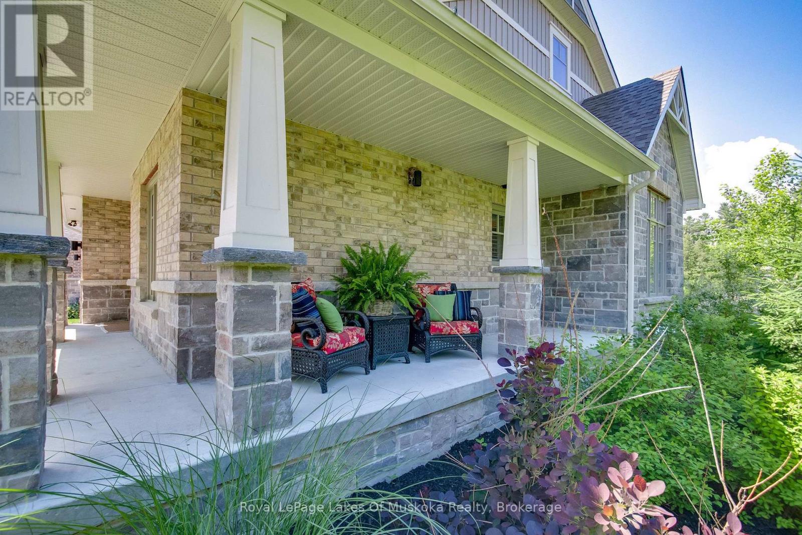 75 Selkirk Drive, Huntsville, Ontario  P1H 0C6 - Photo 7 - X12949752