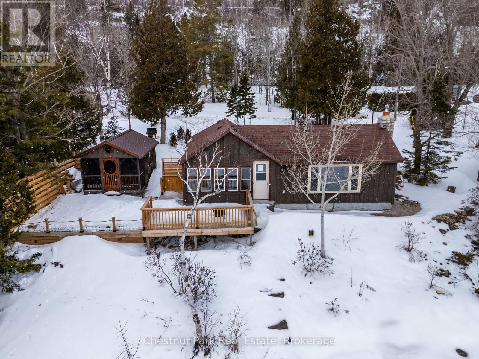 1132 Dyers Bay Road, Northern Bruce Peninsula, Ontario  N0H 1Z0 - Photo 11 - X12949770