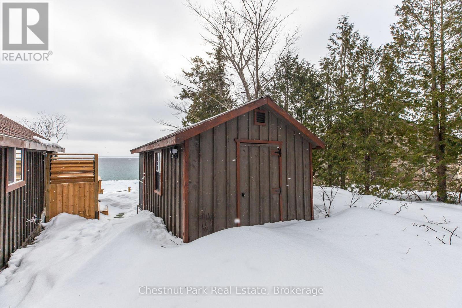 1132 Dyers Bay Road, Northern Bruce Peninsula, Ontario  N0H 1Z0 - Photo 12 - X12949770