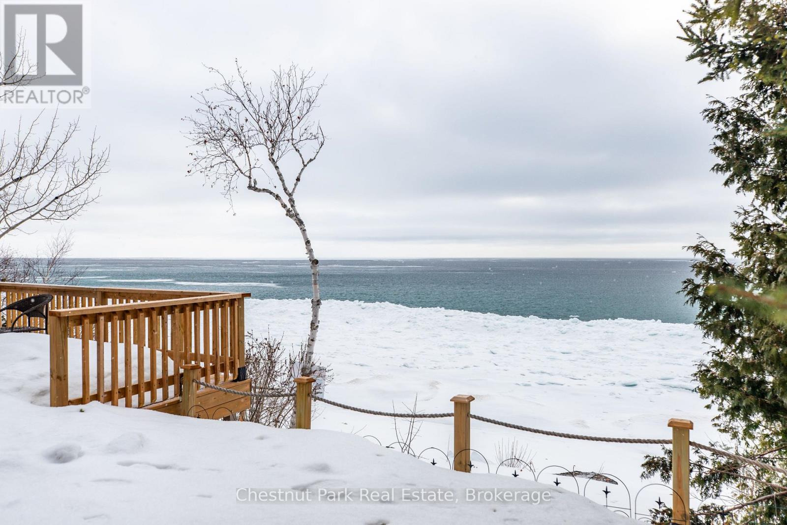 1132 Dyers Bay Road, Northern Bruce Peninsula, Ontario  N0H 1Z0 - Photo 15 - X12949770