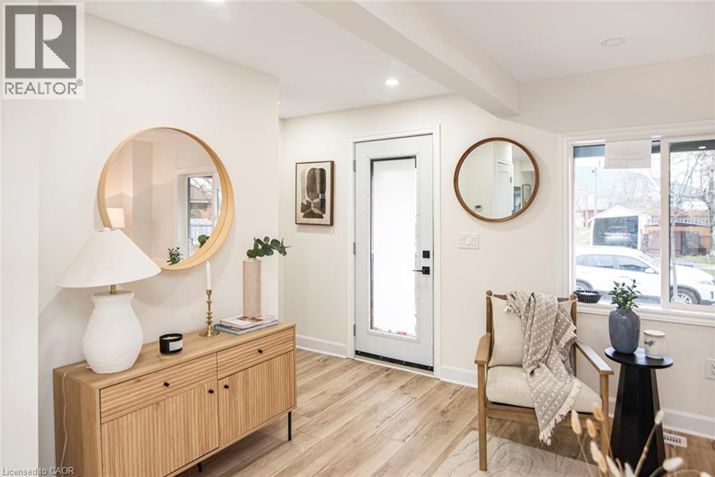 7 Stapleton Avenue, Hamilton, Ontario  L8H 3N5 - Photo 5 - 40816778