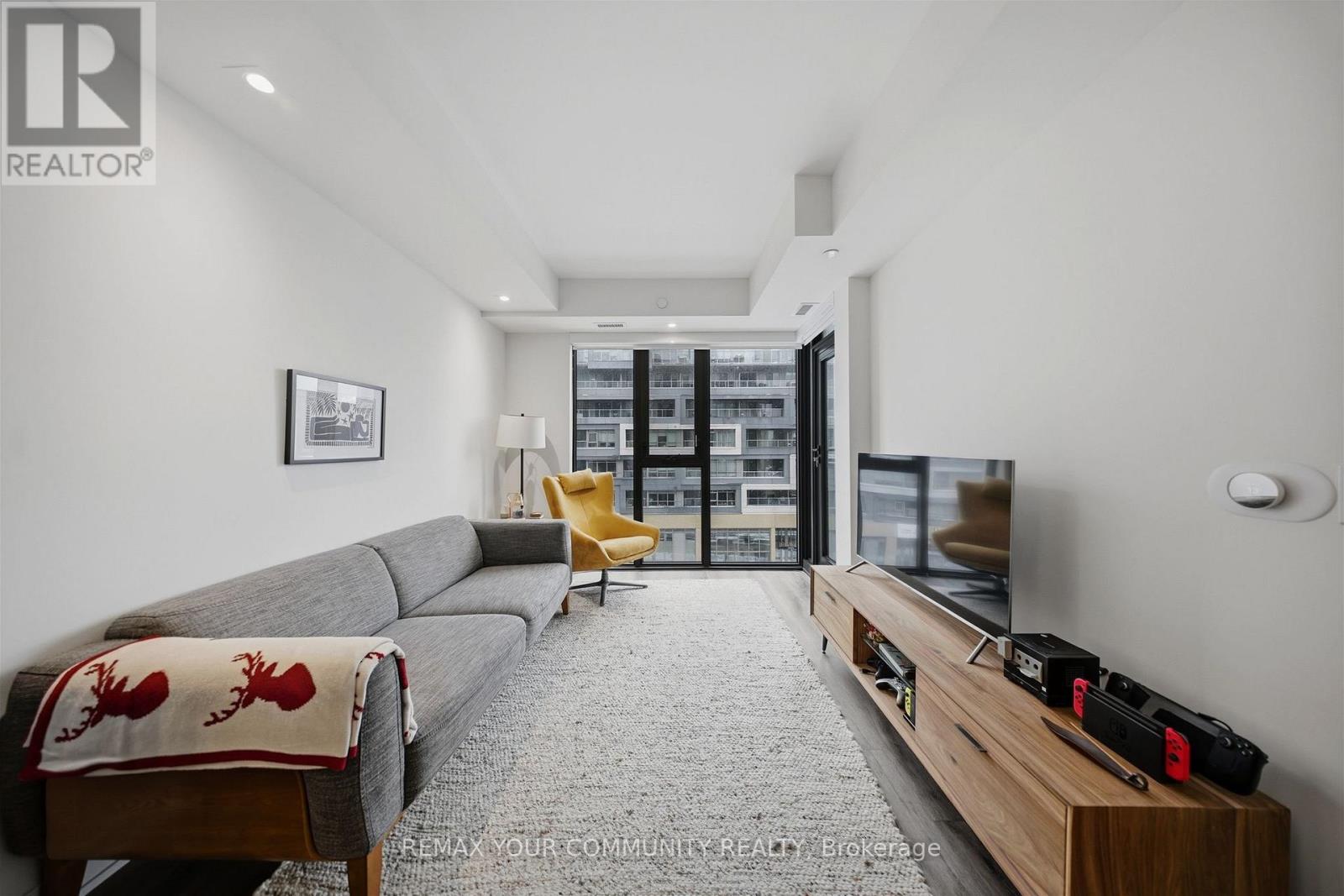 515 - 840 St. Clair Avenue W, Toronto, Ontario  M6C 0A4 - Photo 15 - C12949606