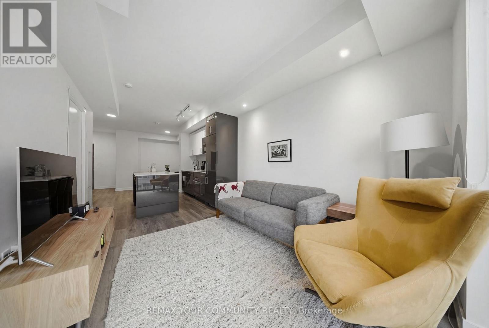 515 - 840 St. Clair Avenue W, Toronto, Ontario  M6C 0A4 - Photo 18 - C12949606