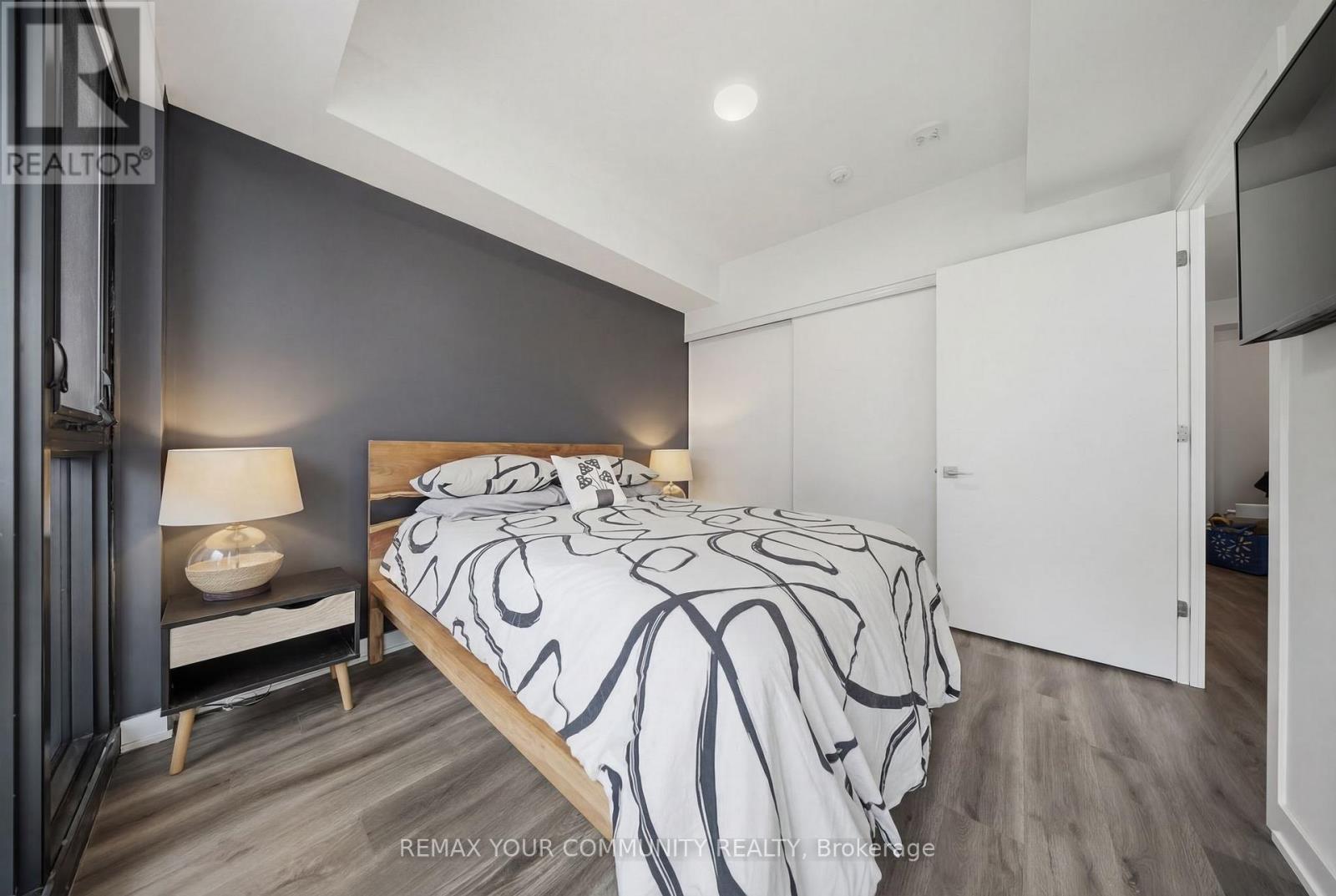 515 - 840 St. Clair Avenue W, Toronto, Ontario  M6C 0A4 - Photo 20 - C12949606