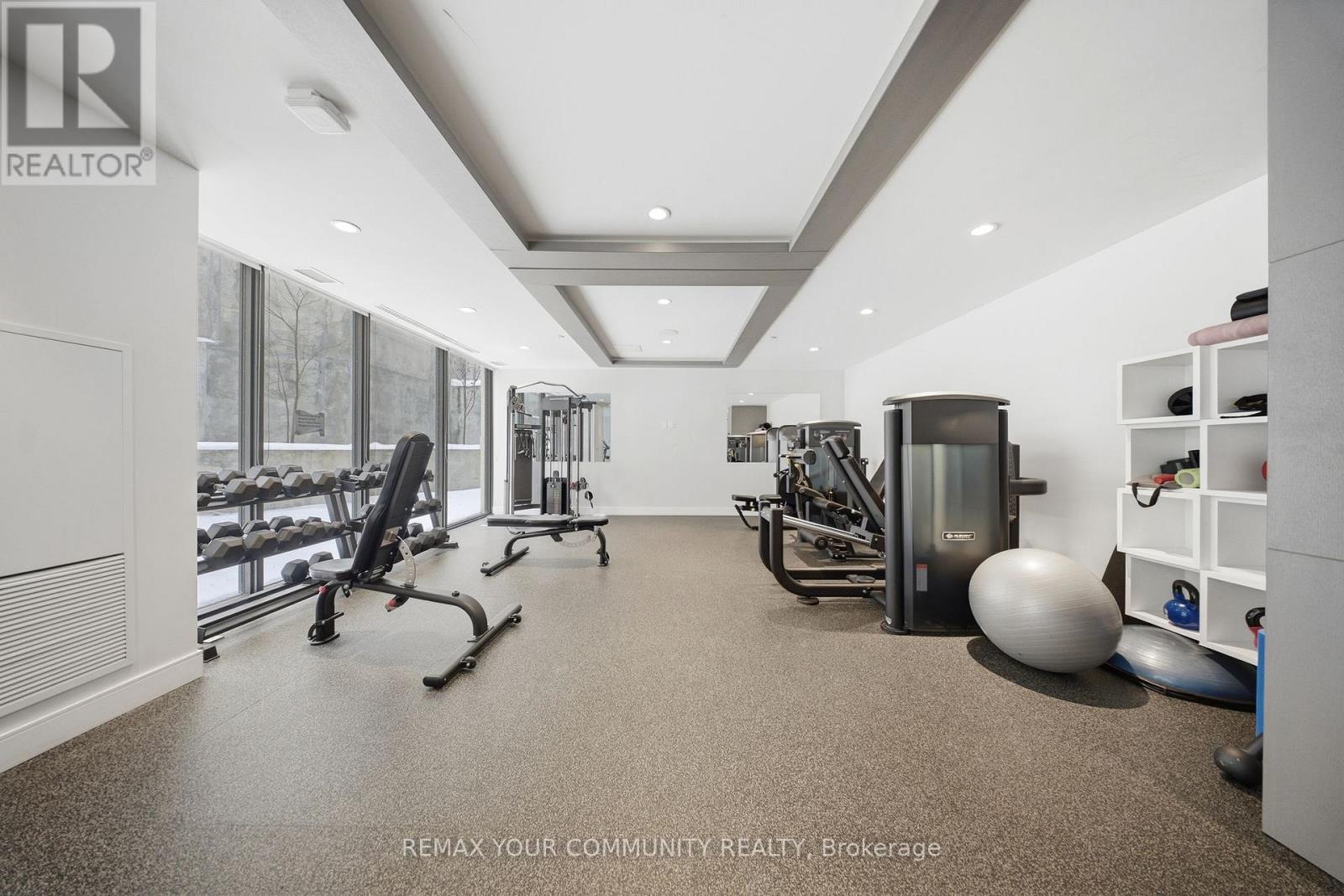 515 - 840 St. Clair Avenue W, Toronto, Ontario  M6C 0A4 - Photo 32 - C12949606