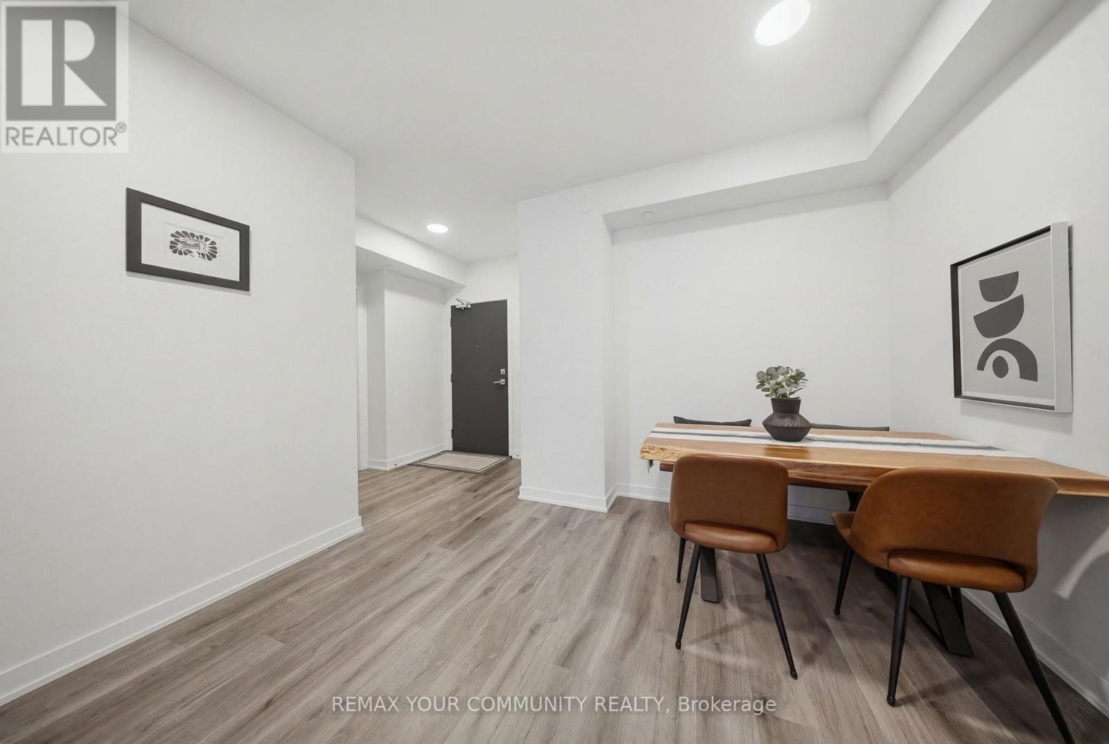 515 - 840 St. Clair Avenue W, Toronto, Ontario  M6C 0A4 - Photo 8 - C12949606