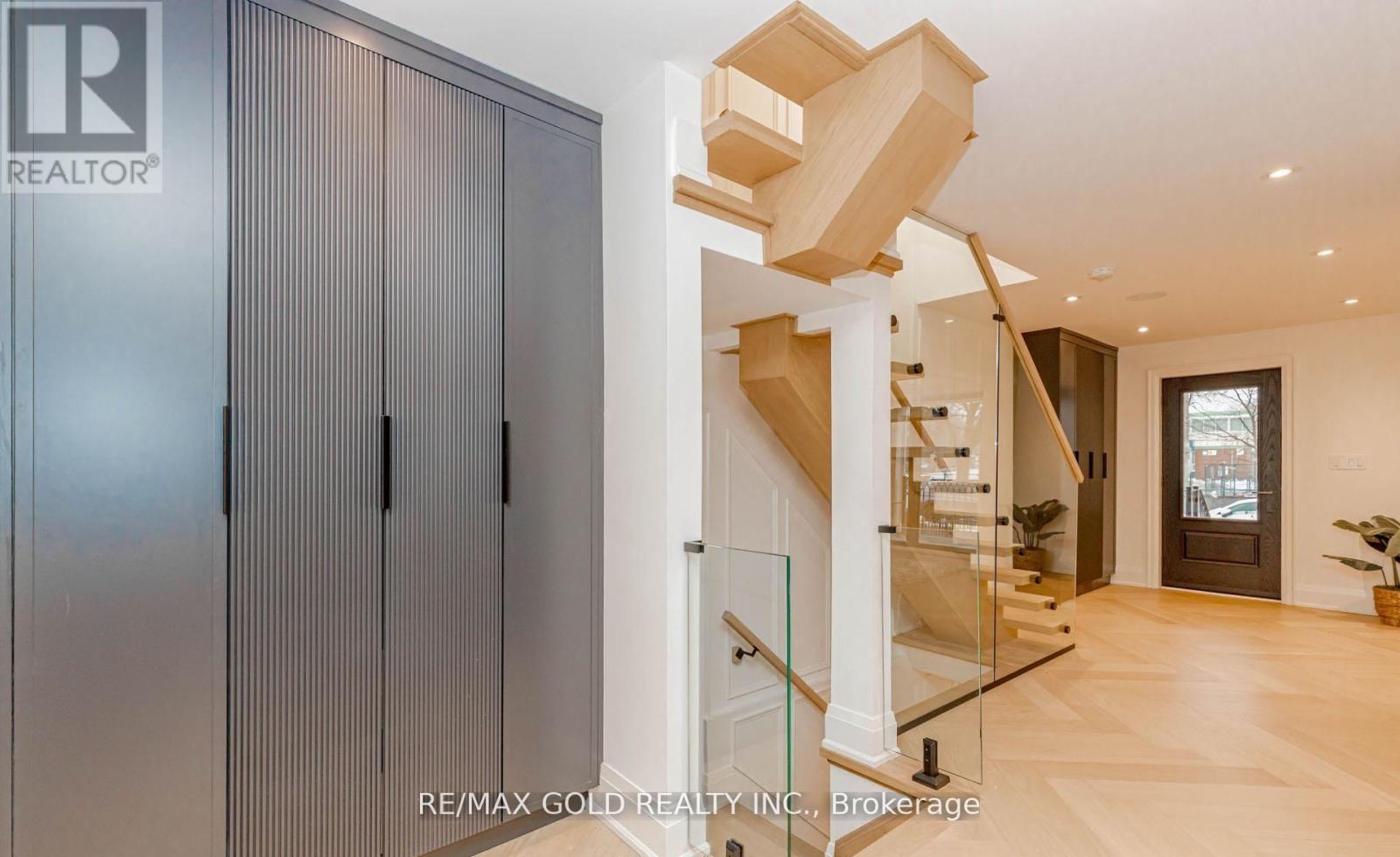 786 Euclid Avenue, Toronto, Ontario  M6G 2V4 - Photo 18 - C12949650