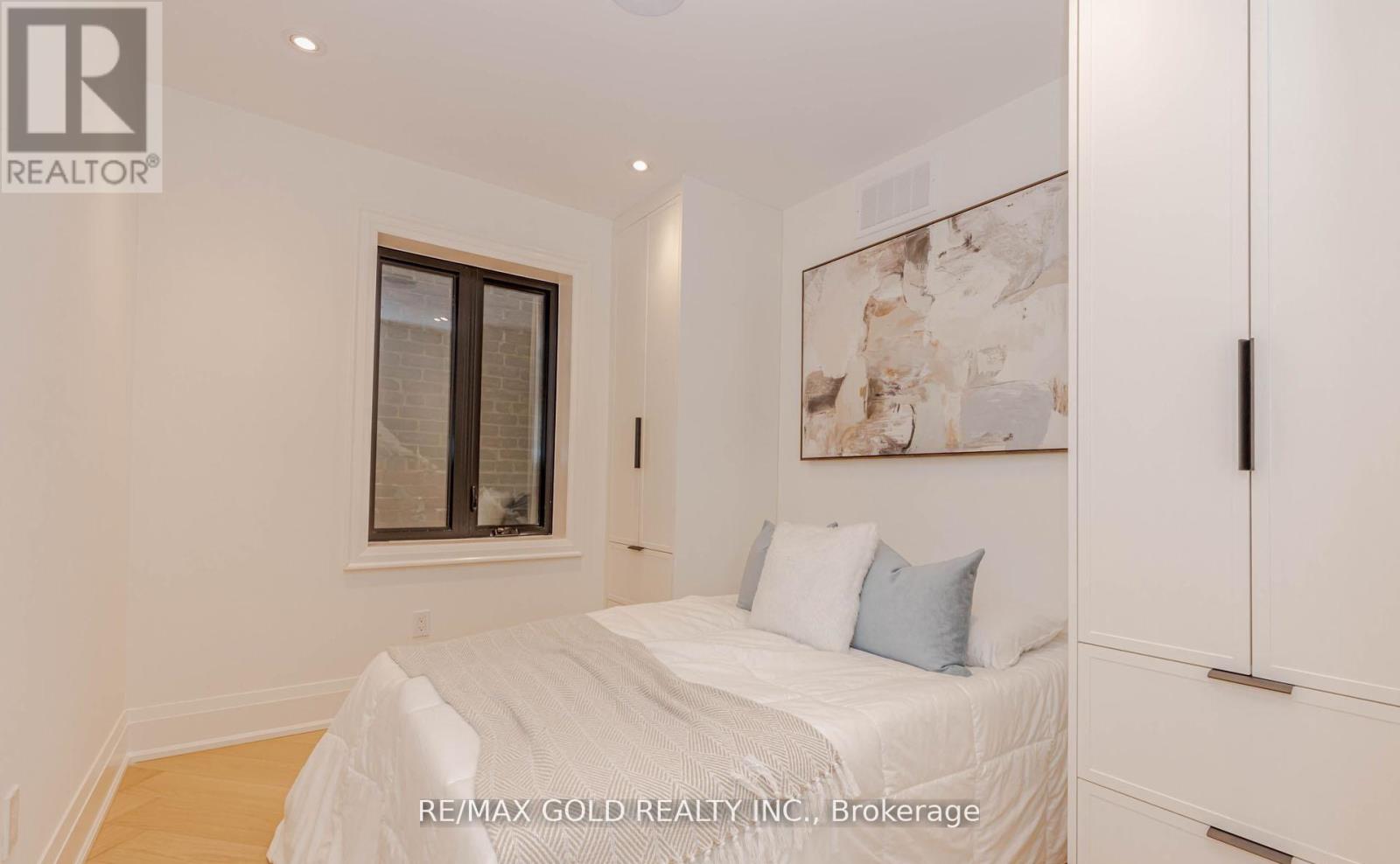 786 Euclid Avenue, Toronto, Ontario  M6G 2V4 - Photo 31 - C12949650