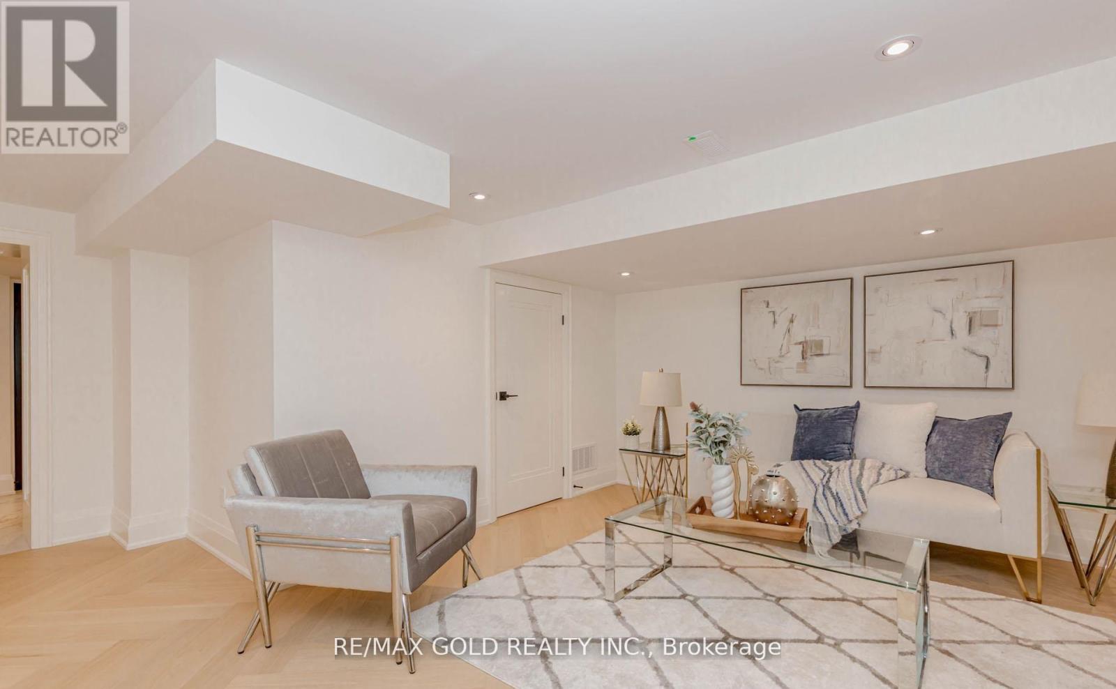 786 Euclid Avenue, Toronto, Ontario  M6G 2V4 - Photo 37 - C12949650