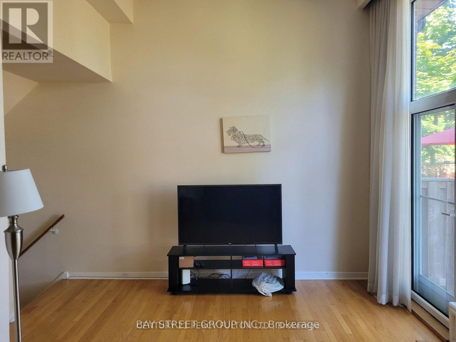 21 Sego Royalway, Toronto, Ontario  M2H 1L3 - Photo 3 - C12949794