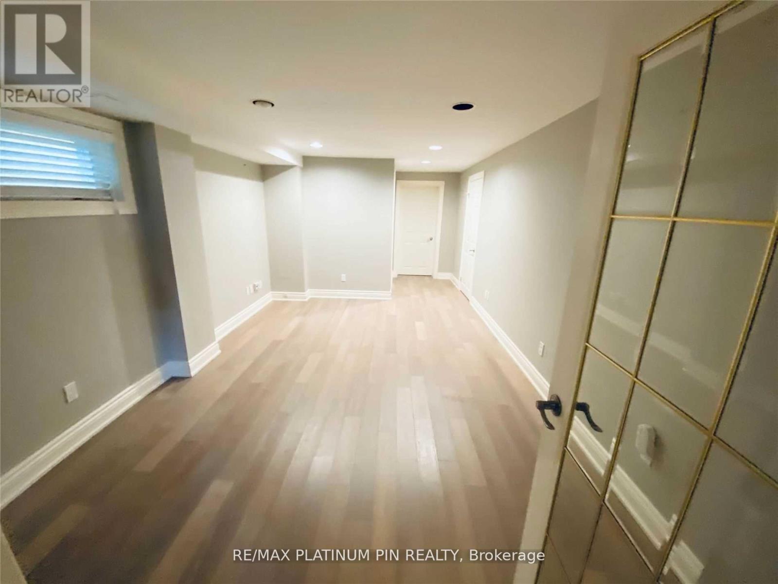 15 Whitelock Crescent, Toronto, Ontario  M2K 1V9 - Photo 15 - C12949840