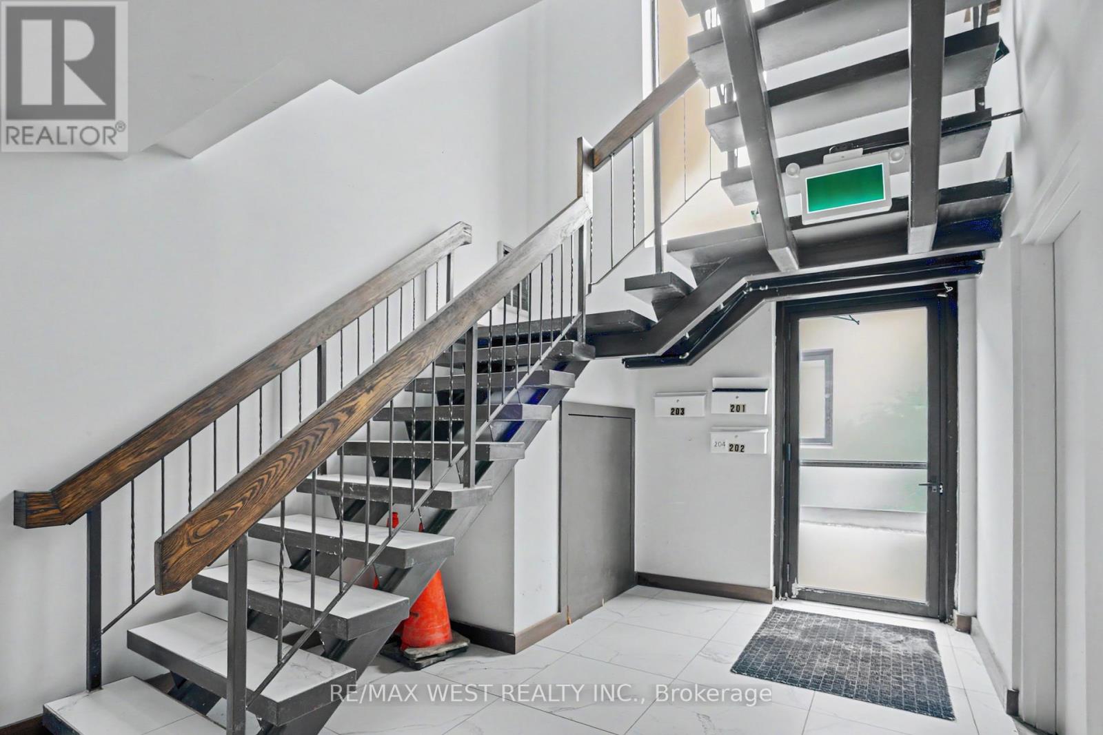 202 - 6174 Yonge Street, Toronto, Ontario  M2M 3X1 - Photo 13 - C12949880