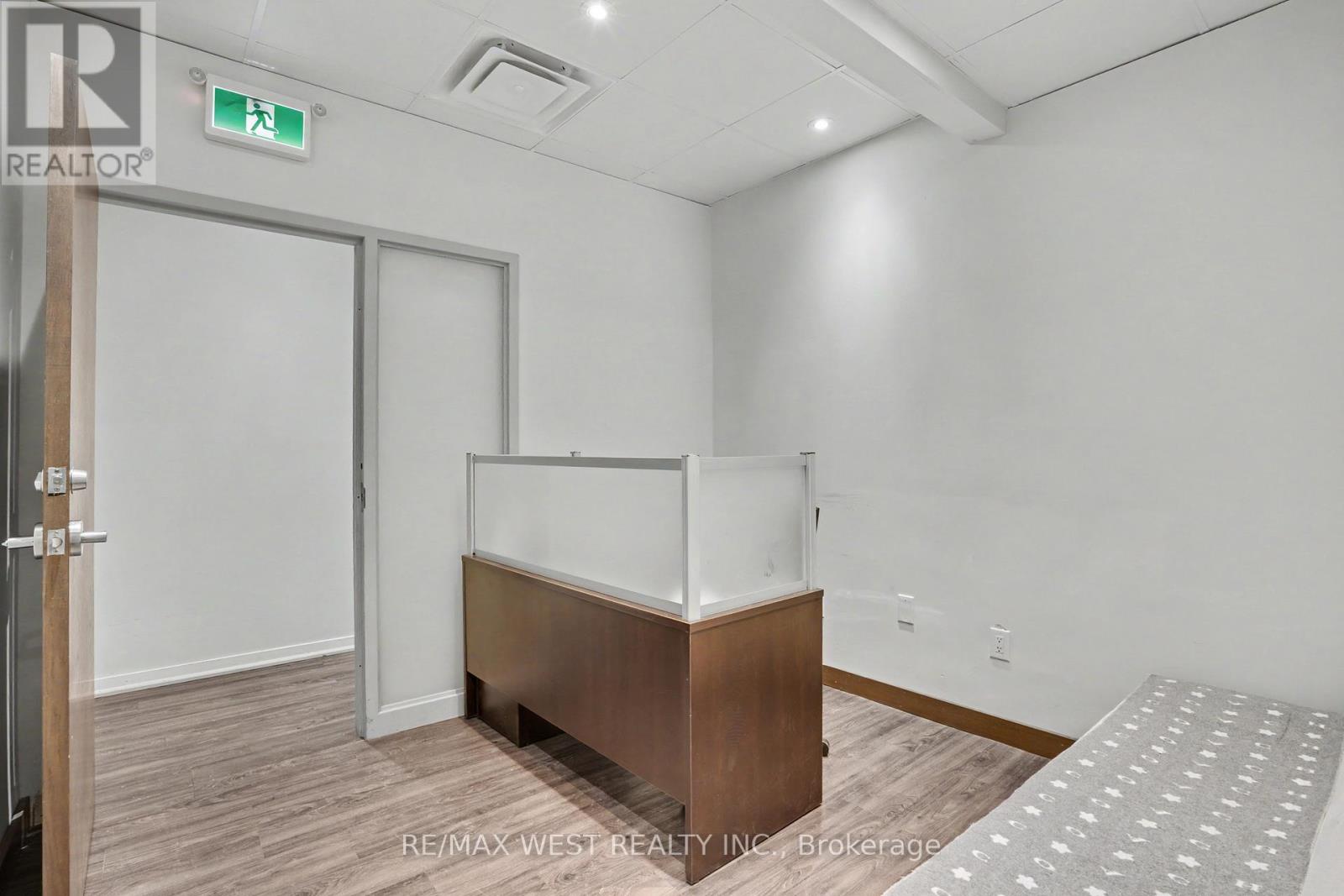 204 - 6174 Yonge Street, Toronto, Ontario  M2M 3X1 - Photo 3 - C12949894