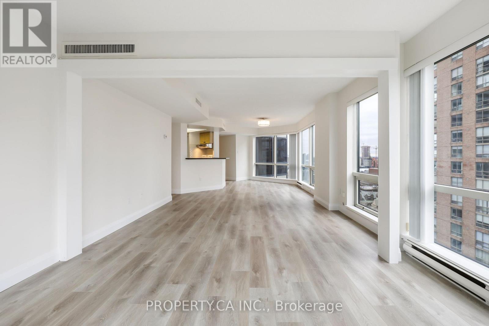 2204 - 1001 Bay Street, Toronto, Ontario  M5S 3A6 - Photo 16 - C12950004