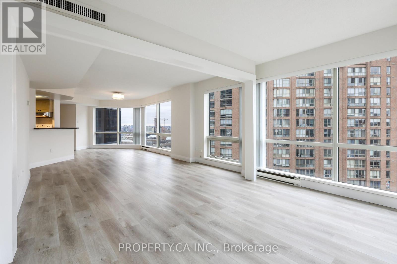 2204 - 1001 Bay Street, Toronto, Ontario  M5S 3A6 - Photo 17 - C12950004