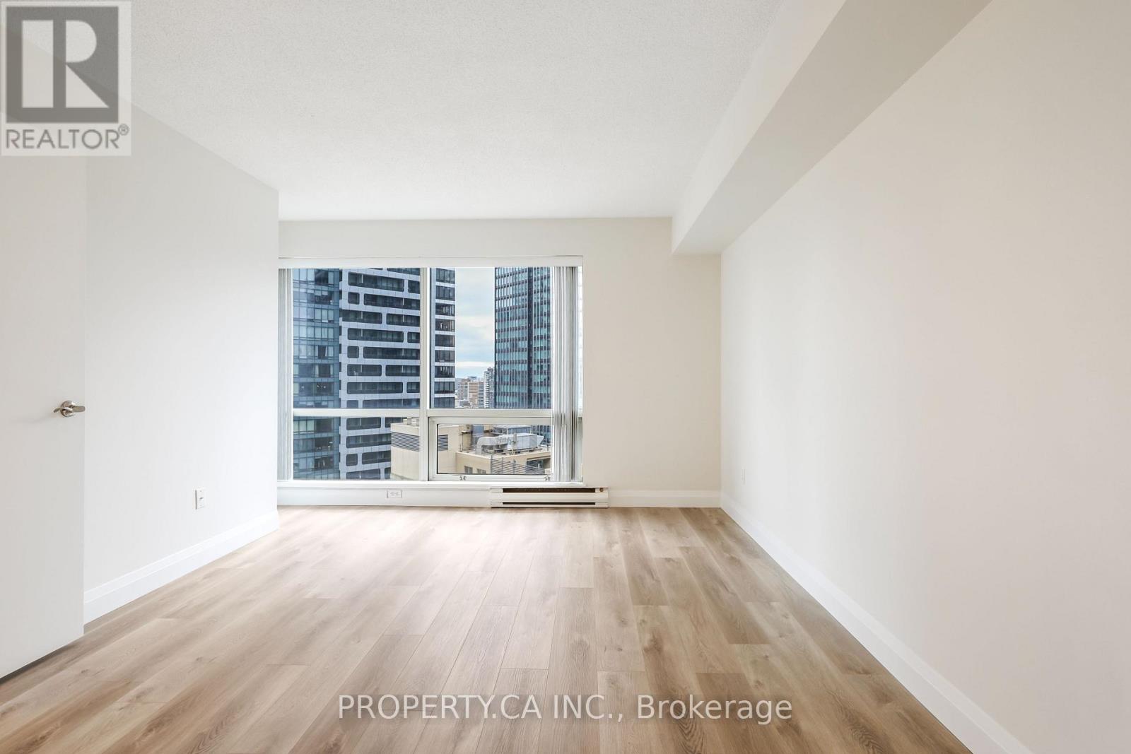 2204 - 1001 Bay Street, Toronto, Ontario  M5S 3A6 - Photo 27 - C12950004