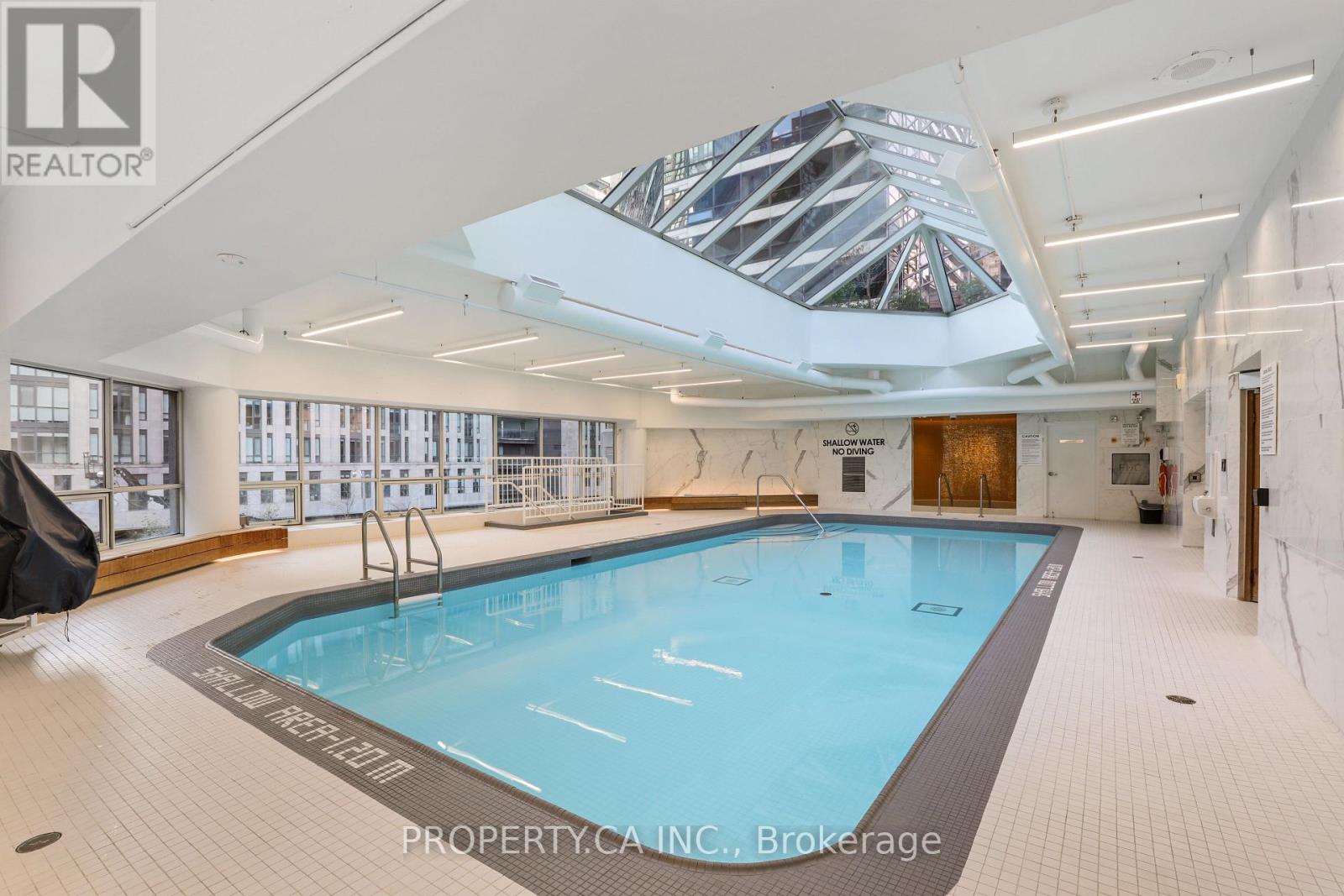 2204 - 1001 Bay Street, Toronto, Ontario  M5S 3A6 - Photo 40 - C12950004