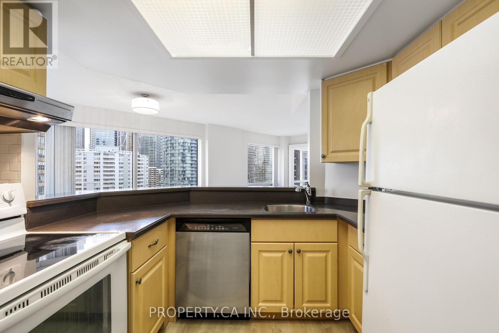 2204 - 1001 Bay Street, Toronto, Ontario  M5S 3A6 - Photo 9 - C12950004