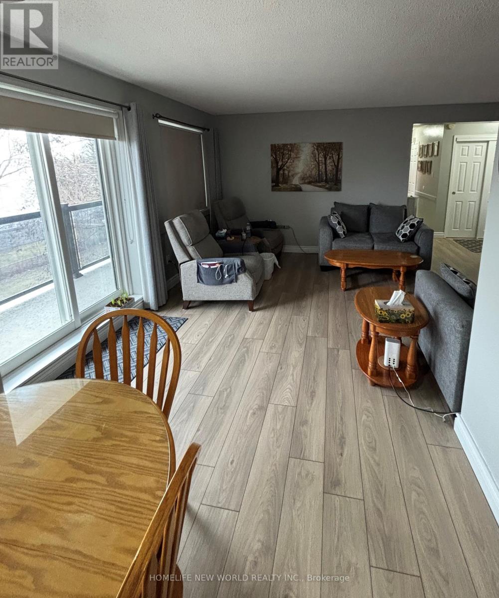 402 - 131 Taunton Road E, Oshawa, Ontario  L1G 3T8 - Photo 2 - E12949576