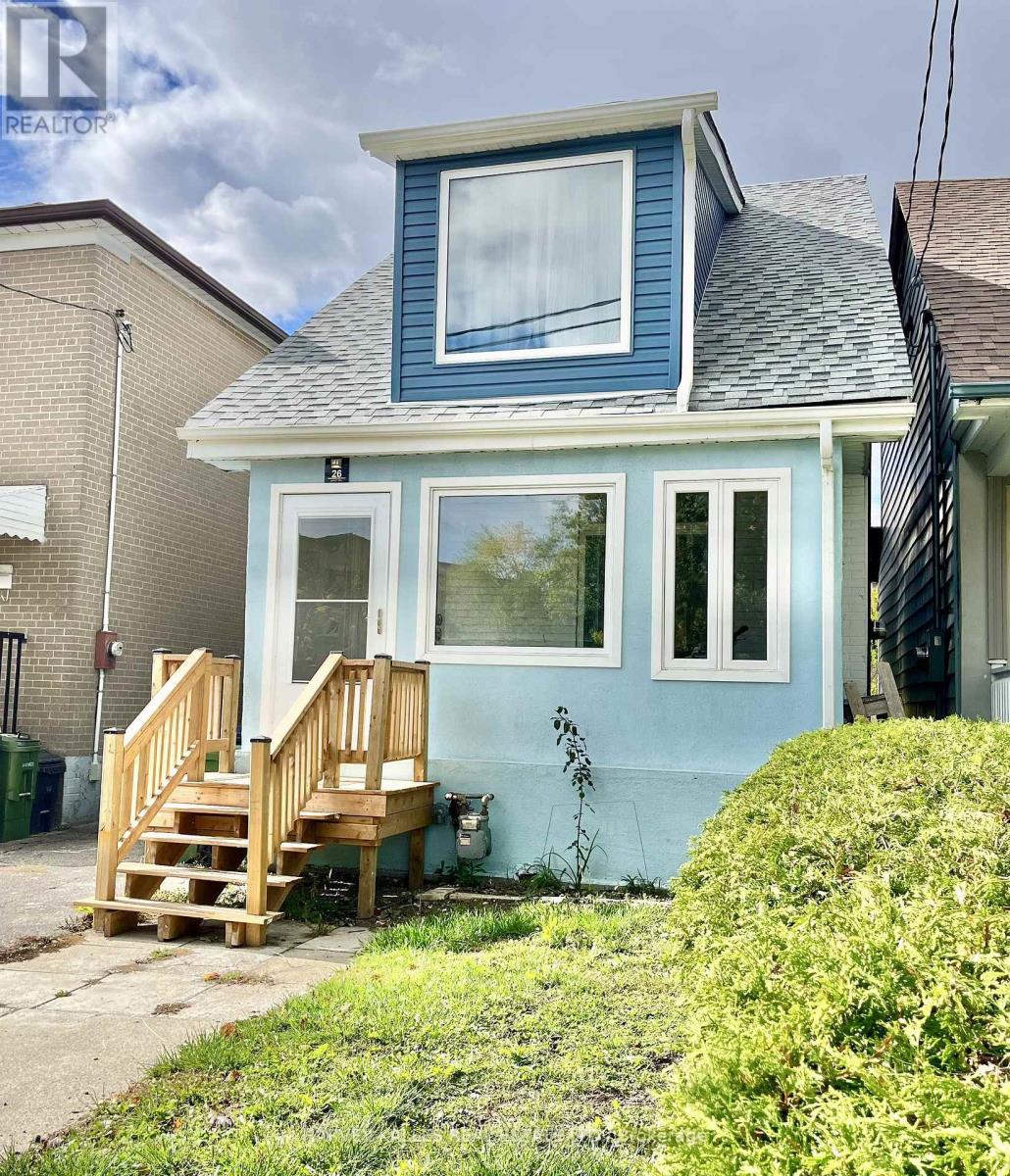 26 LEYTON AVENUE, Toronto, Ontario