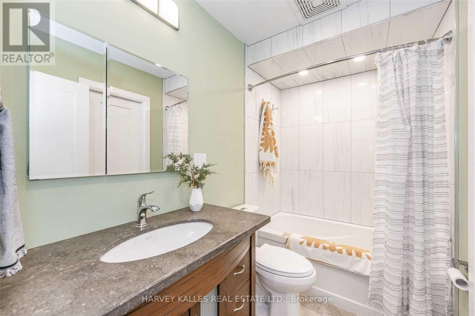 26 Leyton Avenue, Toronto, Ontario  M1L 3T4 - Photo 22 - E12949632