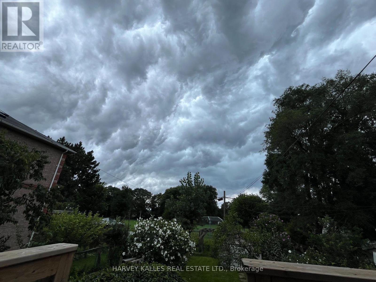 26 Leyton Avenue, Toronto, Ontario  M1L 3T4 - Photo 29 - E12949632