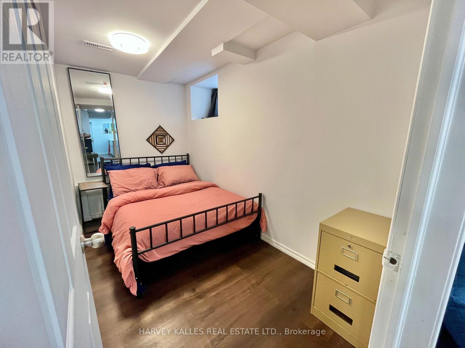 26 Leyton Avenue, Toronto, Ontario  M1L 3T4 - Photo 43 - E12949632