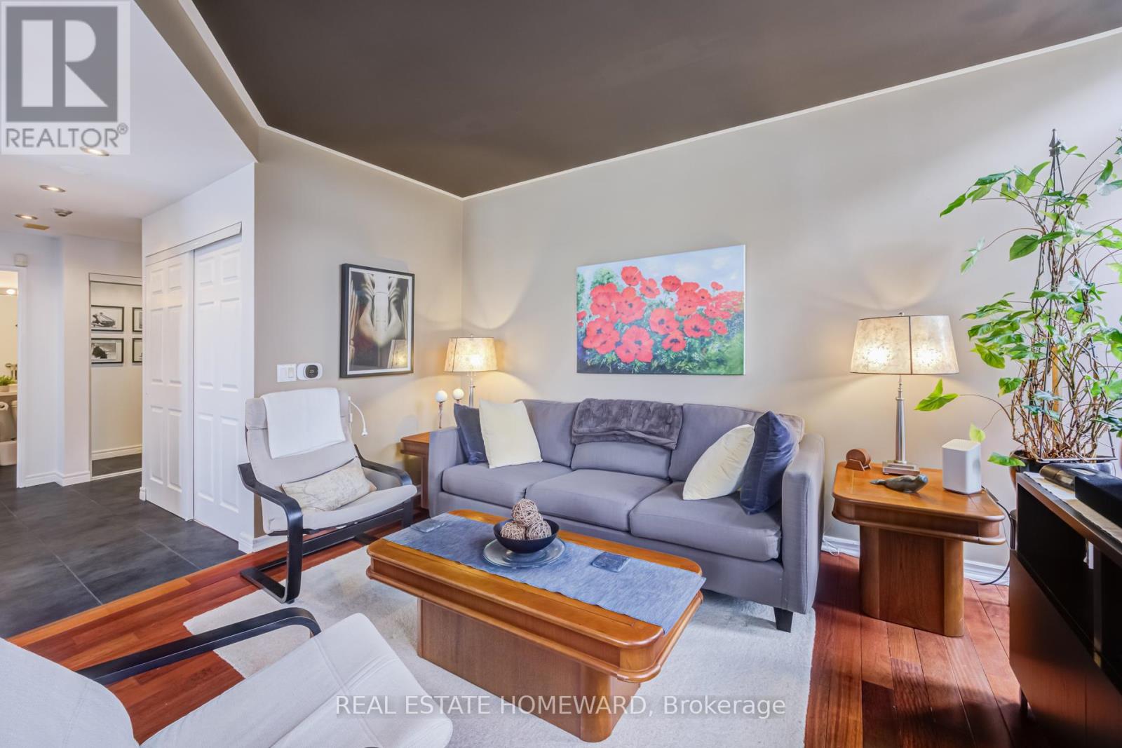 702 - 135 Maitland Street, Toronto, Ontario  M4Y 1E5 - Photo 15 - C12941344