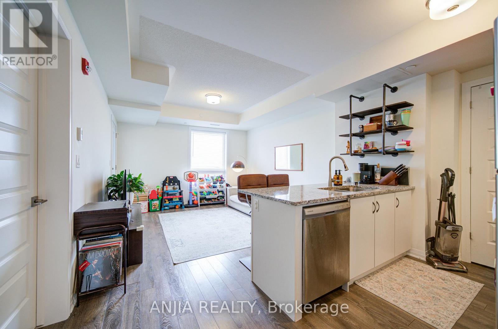 614 - 58 Adam Sellers Street, Markham, Ontario L6B 1P5 - Photo 13 - N12935980