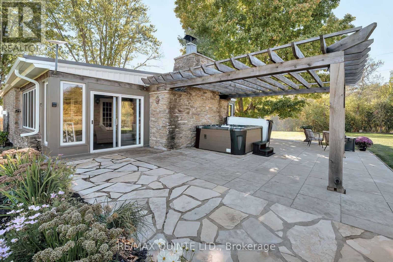 1245 Miller Road, Prince Edward County, Ontario  K0K 2T0 - Photo 41 - X12695168