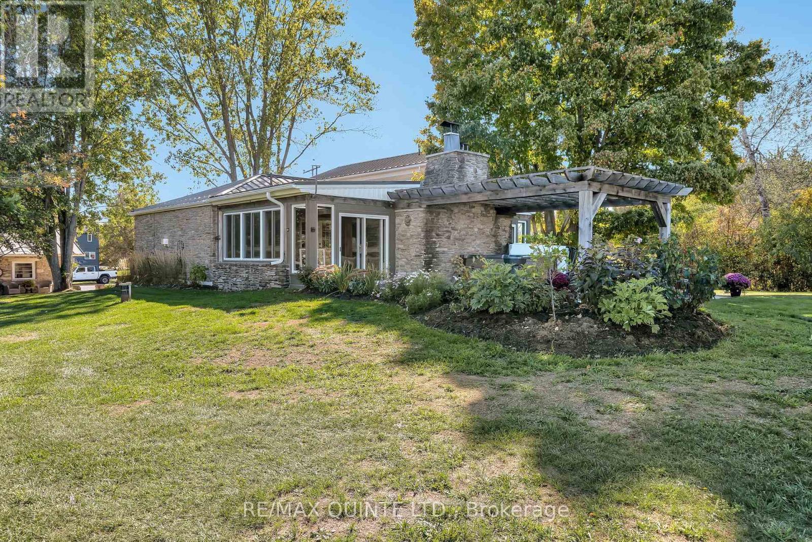 1245 Miller Road, Prince Edward County, Ontario  K0K 2T0 - Photo 44 - X12695168