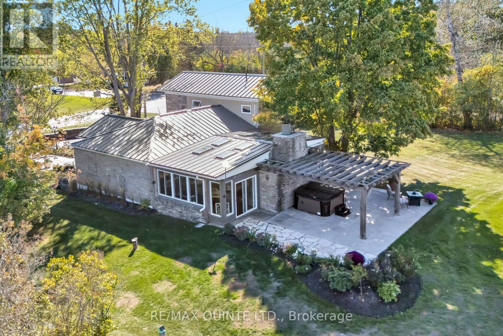 1245 Miller Road, Prince Edward County, Ontario  K0K 2T0 - Photo 7 - X12695168