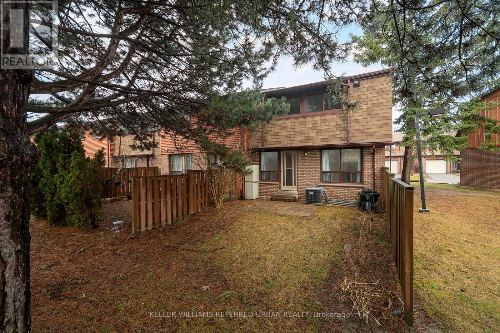 37 - 11 Plaisance Road, Richmond Hill, Ontario  L4C 5H1 - Photo 31 - N12949552